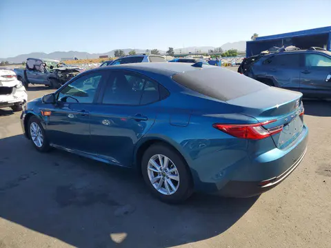 2025 Toyota Camry VIN 4T1DAACK4SU627650 фото 2