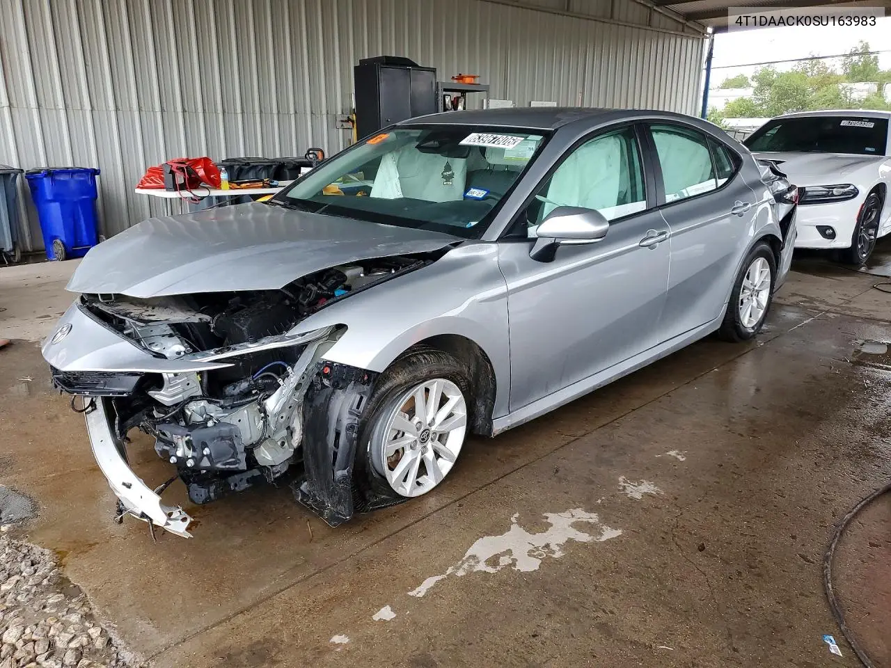 4T1DAACK0SU163983 Toyota Camry 2025 — повреждение Передняя часть, фото до ремонта