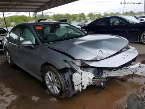 4T1DAACK0SU163983 — 2025 Toyota Camry, фото 4 с аукциона Copart 15.10.2026, Передняя часть