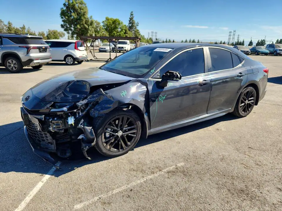 4T1DAACK5SU556846 Toyota Camry 2025 — повреждение Передняя часть, фото до ремонта