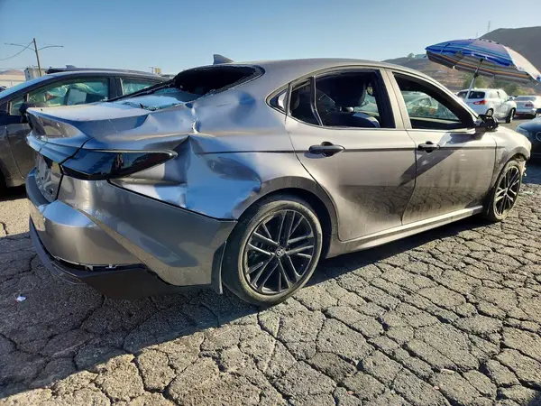 4T1DAACKXSU554817 — 2025 Toyota Camry, фото 3 с аукциона Copart, Передняя часть