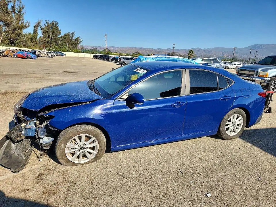 2025 Toyota Camry VIN 4T1DAACK1SU070308 фото 1