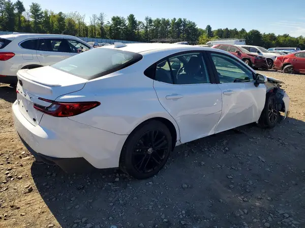 4T1DBADK0SU531185 — 2025 Toyota Camry, фото 3 с аукциона Copart, Передняя часть
