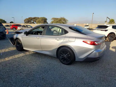 2025 Toyota Camry VIN 4T1DAACKXSU514866 фото 2
