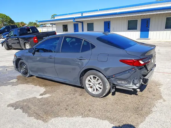 4T1DAACK1SU002865 — 2025 Toyota Camry, фото 2 с аукциона Copart 08.10.2026, Задняя часть
