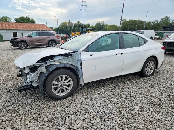 4T1DAACK5SU640567 — 2025 Toyota Camry, Передняя часть (Front End), фото до ремонта