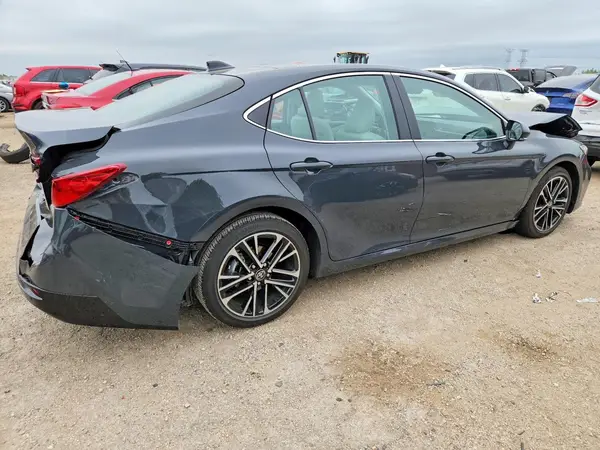 4T1DAACK8SU625996 — 2025 Toyota Camry, фото 3 с аукциона Copart, Передняя часть
