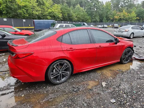 4T1DAACK5SU047677 — 2025 Toyota Camry, фото 3 с аукциона Copart, Передняя часть