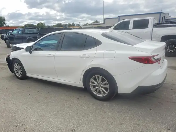 4T1DAACK9SU044202 — 2025 Toyota Camry, фото 2 с аукциона Copart, Передняя часть