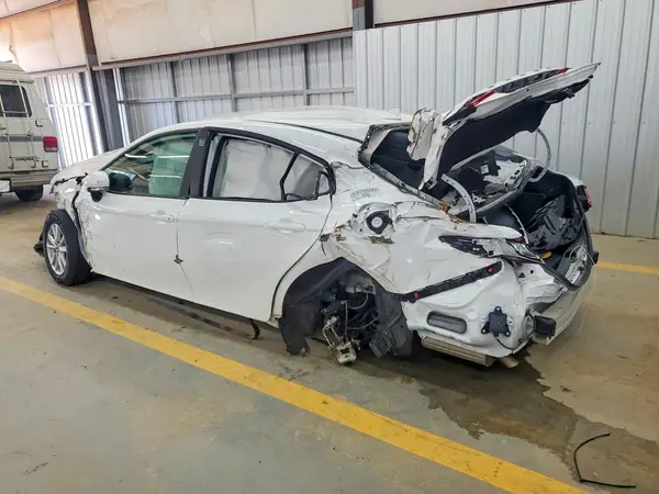 4T1DAACK6SU115680 — 2025 Toyota Camry, фото 2 с аукциона Copart 14.10.2026, Опрокидывание
