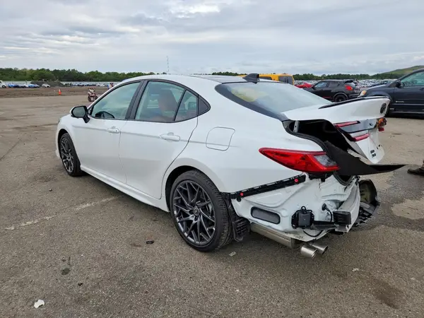 4T1DBADK4SU023348 — 2025 Toyota Camry, фото 2 с аукциона Copart, Задняя часть