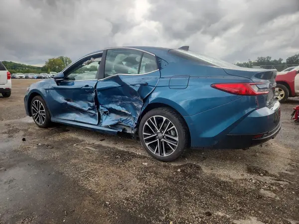 4T1DBADK4SU529844 — 2025 Toyota Camry, фото 2 с аукциона Copart, Боковая часть
