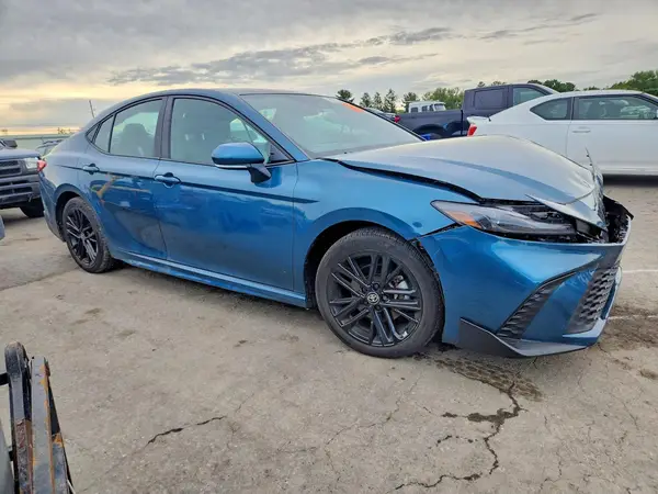 4T1DAACK3SU053171 — 2025 Toyota Camry, фото 4 с аукциона Copart, Передняя часть