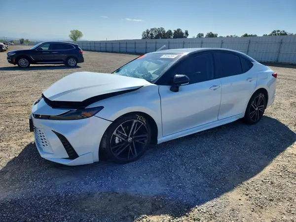 4T1DBADK6SU020466 — 2025 Toyota Camry, Передняя часть (Front End), фото до ремонта
