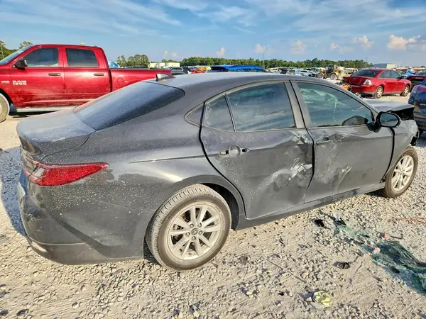 4T1DBADK3SU008758 — 2025 Toyota Camry, фото 3 с аукциона Copart, Передняя часть