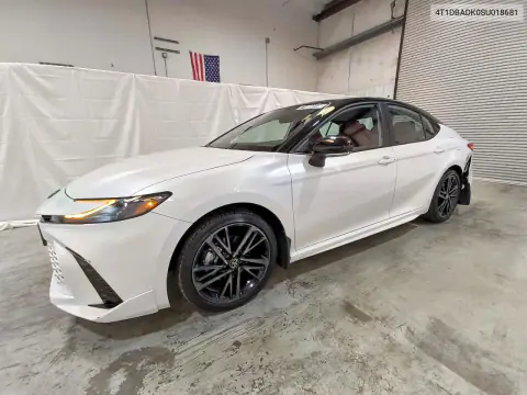 4T1DBADK0SU018681 — 2025 Toyota Camry, Задняя часть, фото до ремонта