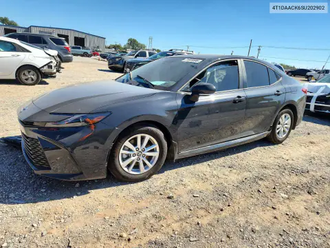 2025 Toyota Camry Le VIN 4T1DAACK6SU202902 фото 1