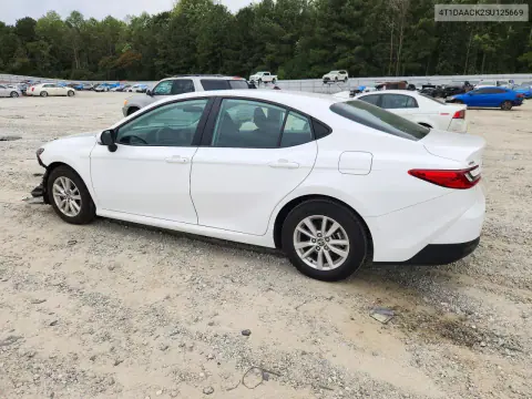 2025 Toyota Camry Le VIN 4T1DAACK2SU125669 фото 2