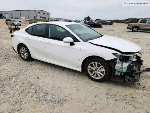 2025 Toyota Camry Le VIN 4T1DAACK2SU125669 фото 4