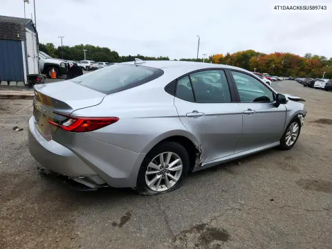 2025 Toyota Camry Le VIN 4T1DAACK6SU589743 фото 3