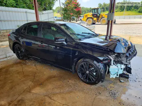 4T1DAACK5TU725278 — 2026 Toyota Camry, фото 4 с аукциона Copart 15.10.2026, Передняя часть