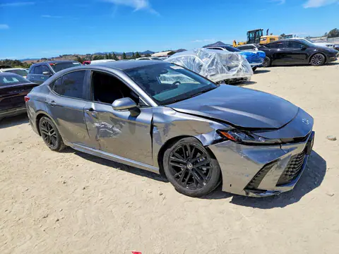 2026 Toyota Camry VIN 4T1DAACK4TU695190 фото 4