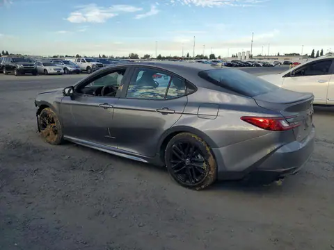 2026 Toyota Camry VIN 4T1DAACK2TU704811 фото 2