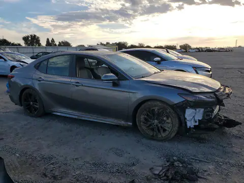 2026 Toyota Camry VIN 4T1DAACK2TU704811 фото 4