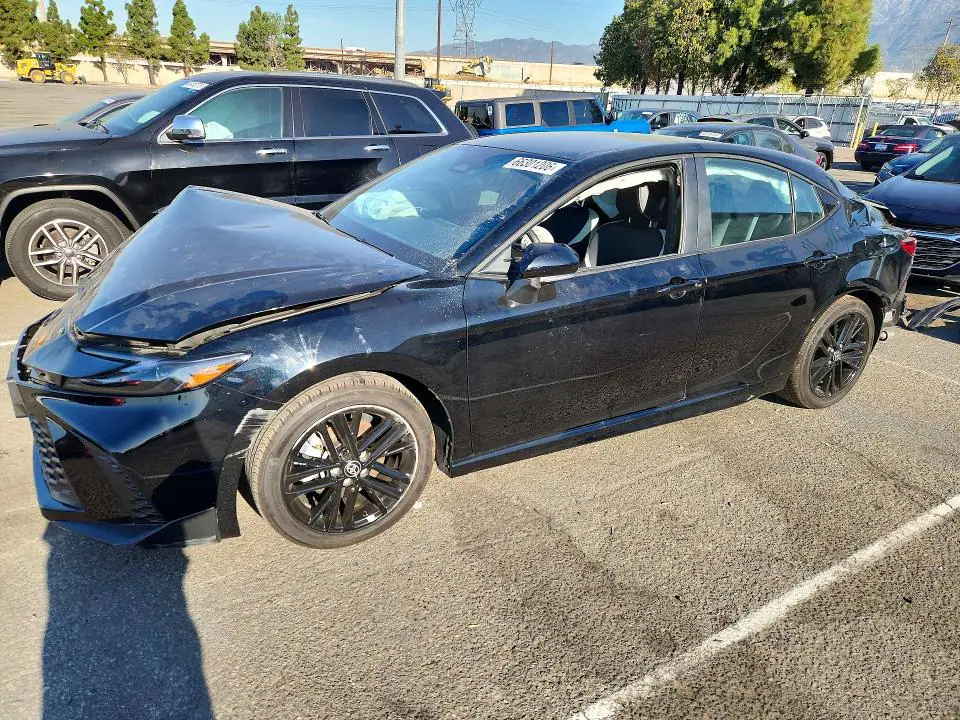 2026 Toyota Camry VIN 4T1DAACK0TU685062 фото 1