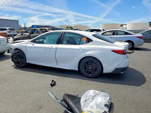 2026 Toyota Camry VIN 4T1DAACK0TU720957 фото 2