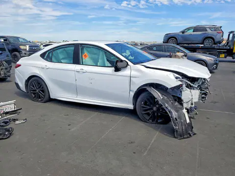 2026 Toyota Camry VIN 4T1DAACK0TU720957 фото 4
