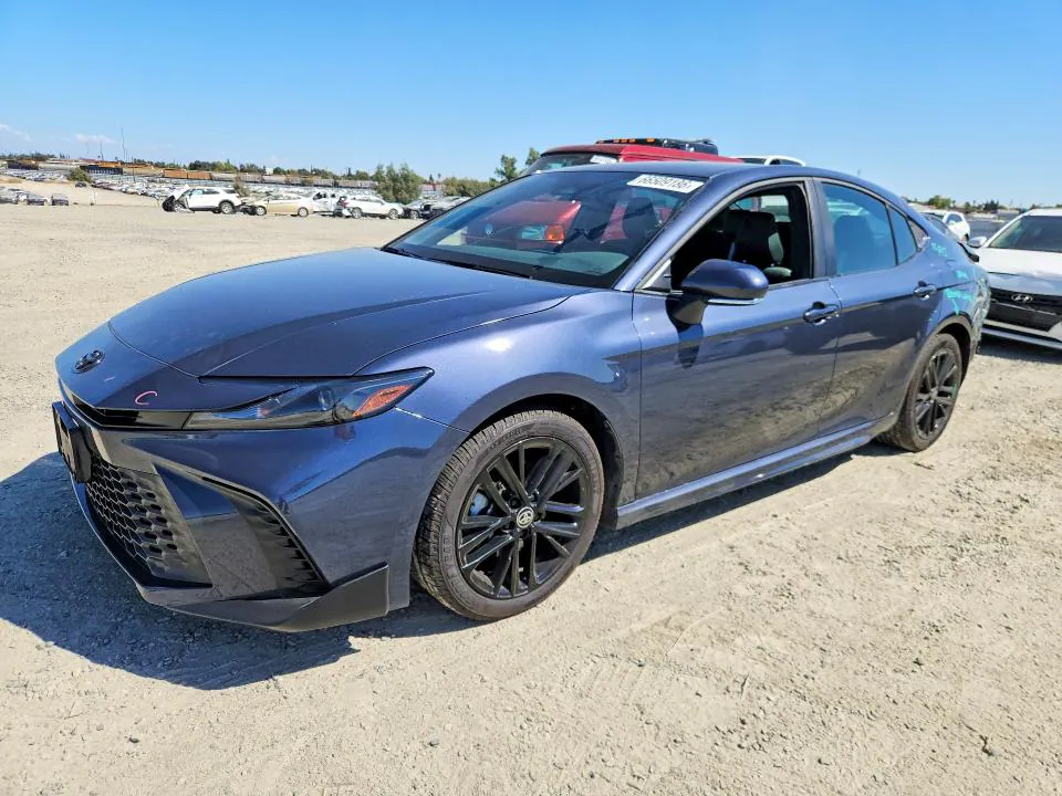 2026 Toyota Camry VIN 4T1DAACKXTU651419 фото 1