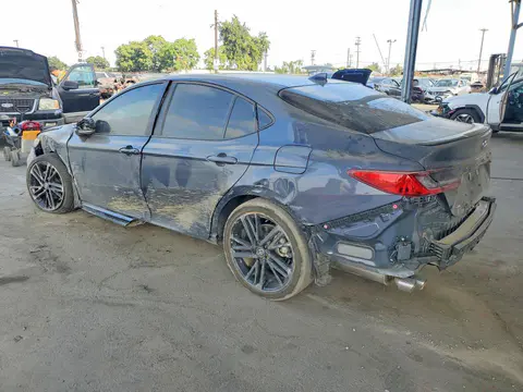 2026 Toyota Camry VIN 4T1DAACKXTU755120 фото 2