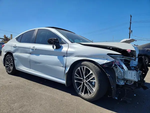 4T1DAACK1TU220810 — 2026 Toyota Camry, фото 4 с аукциона Copart 30.09.2026, Передняя часть
