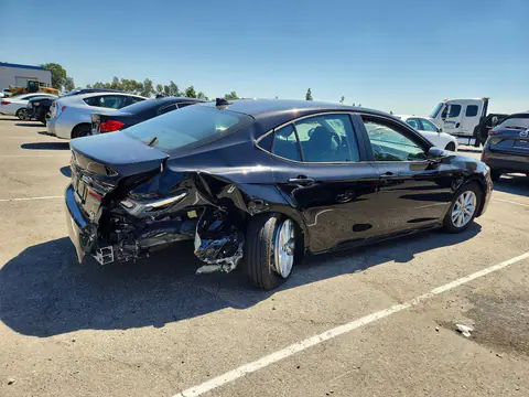2026 Toyota Camry VIN 4T1DAACKXTU762228 фото 3