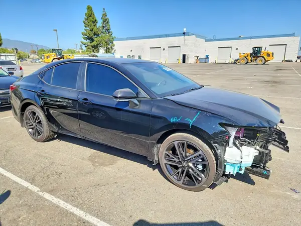 4T1DAACK4TU705250 — 2026 Toyota Camry, фото 4 с аукциона Copart, Передняя часть