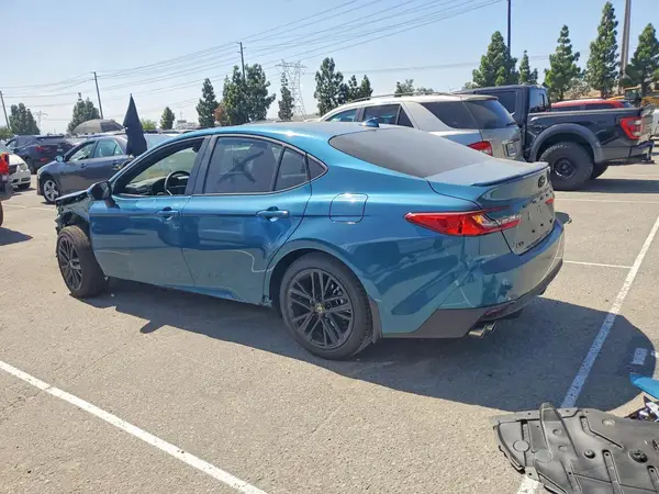 4T1DAACK1TU739162 — 2026 Toyota Camry, фото 2 с аукциона Copart, Передняя часть