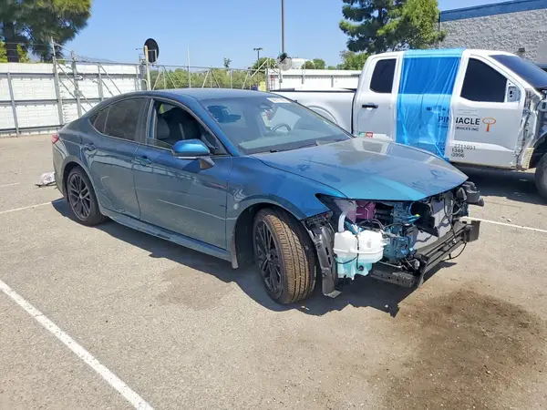 4T1DAACK1TU739162 — 2026 Toyota Camry, фото 4 с аукциона Copart, Передняя часть