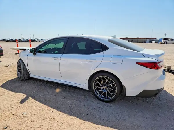 4T1DAACK4TU758434 — 2026 Toyota Camry, фото 2 с аукциона Copart, Передняя часть