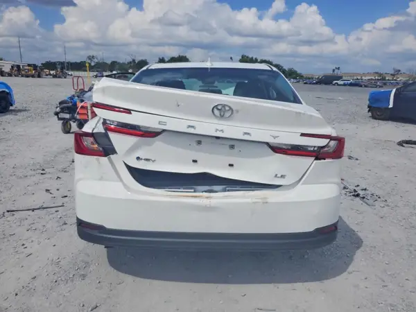 2026 TOYOTA CAMRY VIN 4T1DAACK4TU258967 фото 6
