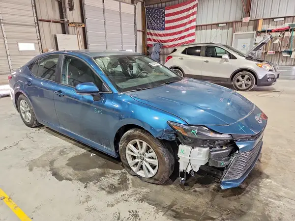 4T1DAACKXTU275501 — 2026 Toyota Camry, фото 4 с аукциона Copart 13.10.2026, Передняя часть