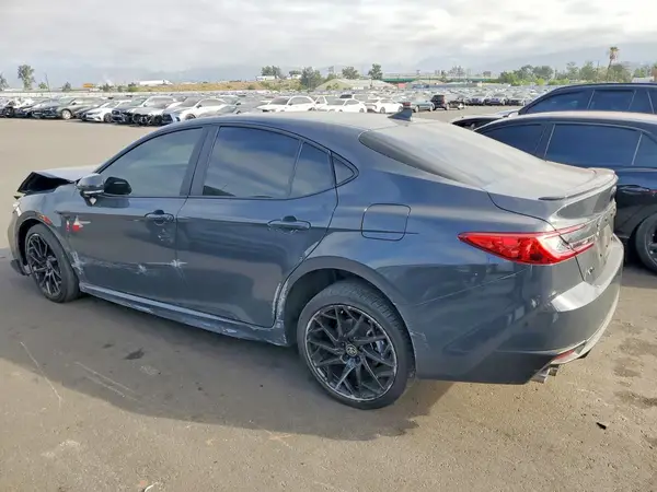 4T1DAACK1TU315335 — 2026 Toyota Camry, фото 2 с аукциона Copart, Передняя часть