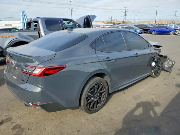 4T1DAACK1TU315335 — 2026 Toyota Camry, фото 3 с аукциона Copart, Передняя часть