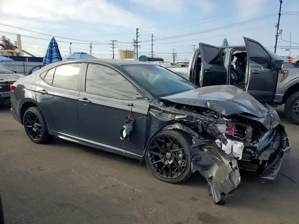 4T1DAACK1TU315335 — 2026 Toyota Camry, фото 4 с аукциона Copart, Передняя часть