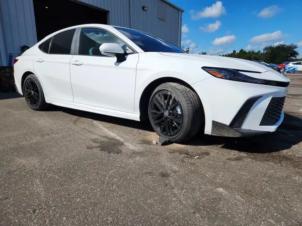 4T1DAACK4TU340892 — 2026 Toyota Camry, фото 4 с аукциона Copart, Боковая часть