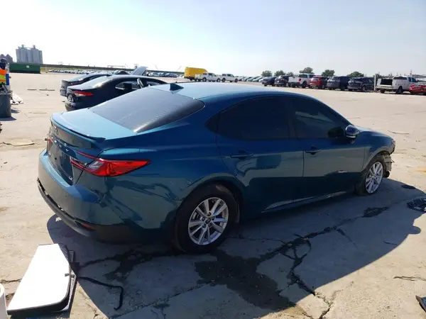 4T1DAACKXTU687496 — 2026 Toyota Camry, фото 3 с аукциона Copart, Передняя часть