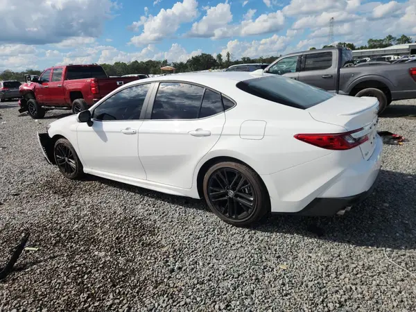 4T1DAACK8TU757707 — 2026 Toyota Camry, фото 2 с аукциона Copart, Передняя часть