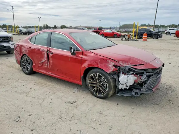 4T1DBADKXTU070823 — 2026 Toyota Camry, фото 4 с аукциона Copart, Передняя часть