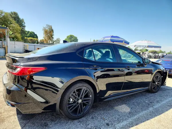 4T1DAACK8TU307569 — 2026 Toyota Camry, фото 3 с аукциона Copart, Передняя часть