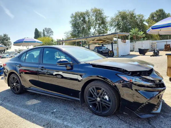 4T1DAACK8TU307569 — 2026 Toyota Camry, фото 4 с аукциона Copart, Передняя часть